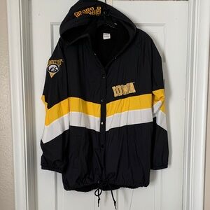 Pink Victoria’s Secret w/ 5th & Ocean Iowa Hawkeyes fleece lined windbreaker
L|G
